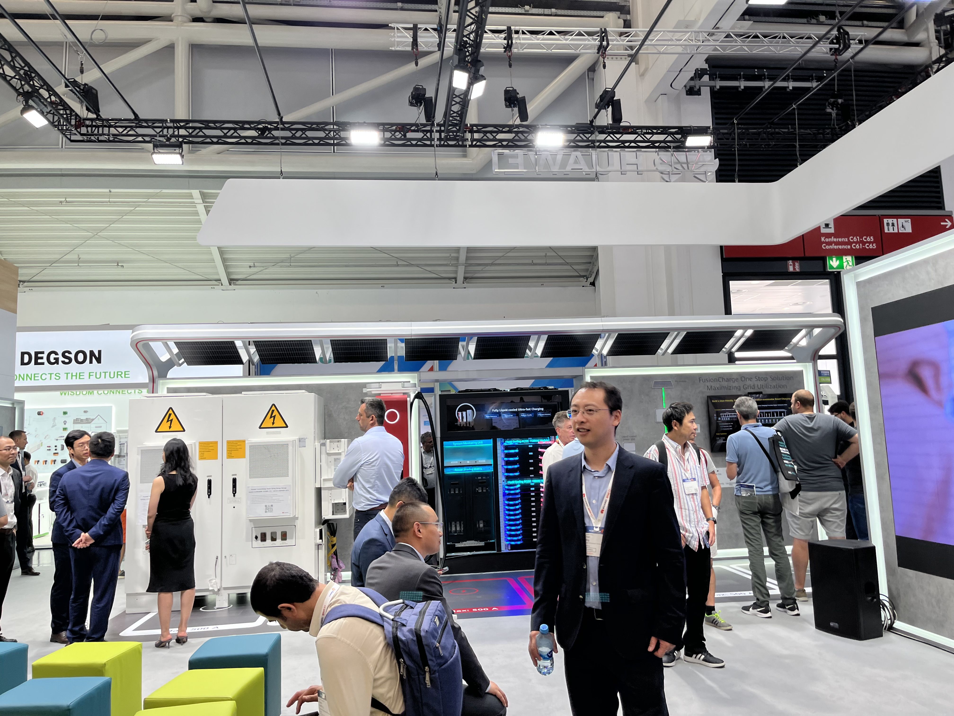 中勵展覽設(shè)計搭建