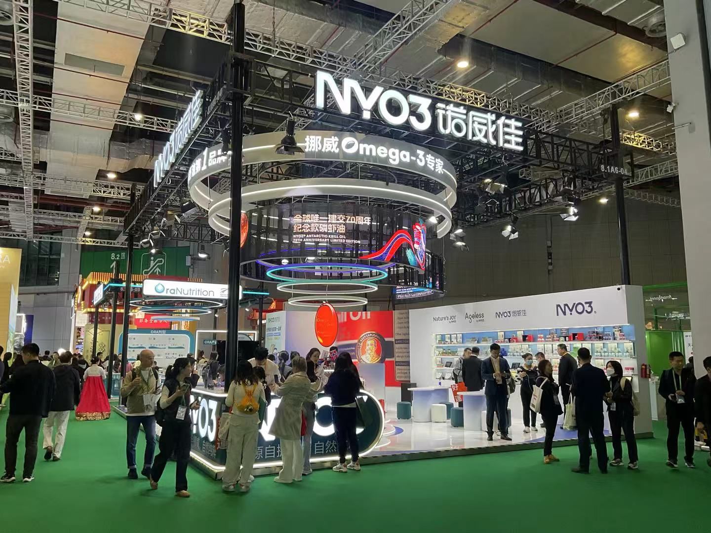 日本展廳地板鋪設(shè)藝術(shù)