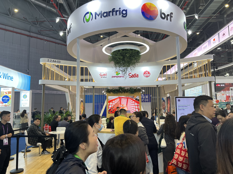 荷蘭公司的收費標準